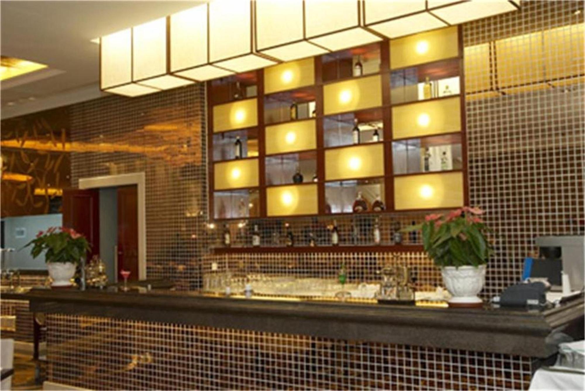 Royal Century Hotel Shenzhen Esterno foto