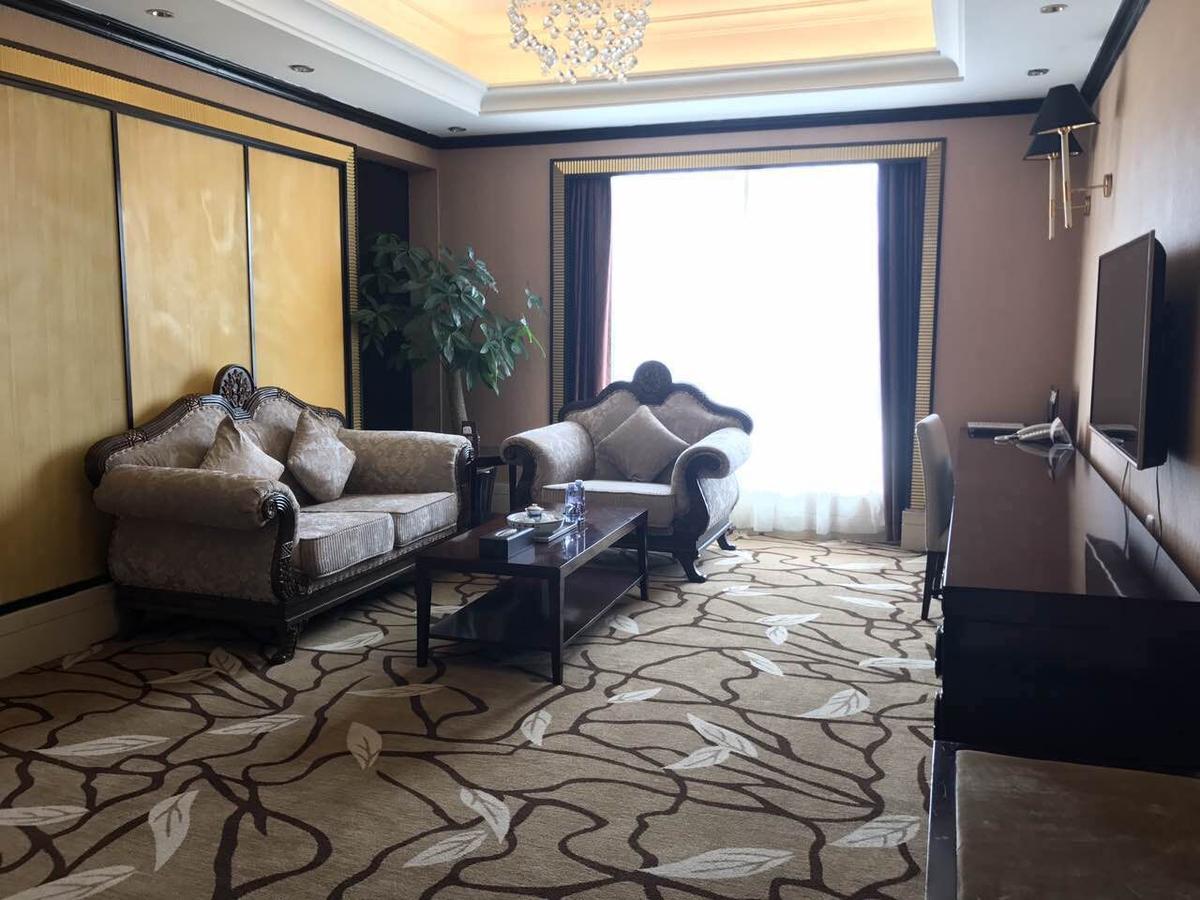 Royal Century Hotel Shenzhen Esterno foto