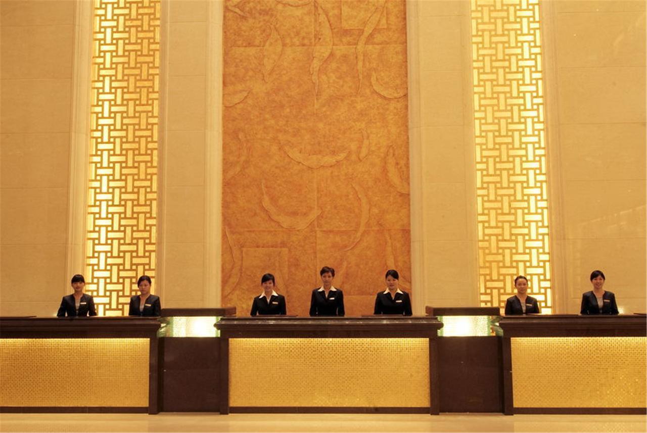 Royal Century Hotel Shenzhen Esterno foto