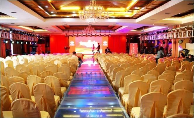 Royal Century Hotel Shenzhen Esterno foto